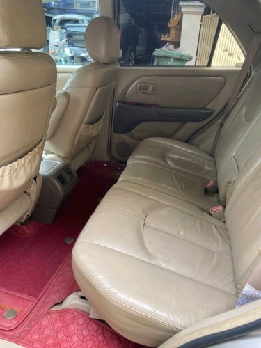 8300$ចរចា Lexus Rx 300 ឆ្នាំ99 up2001 ប៉ុង2