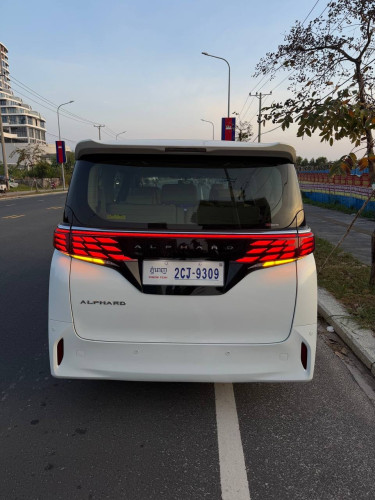 Alphard 015 Up025 មាន license