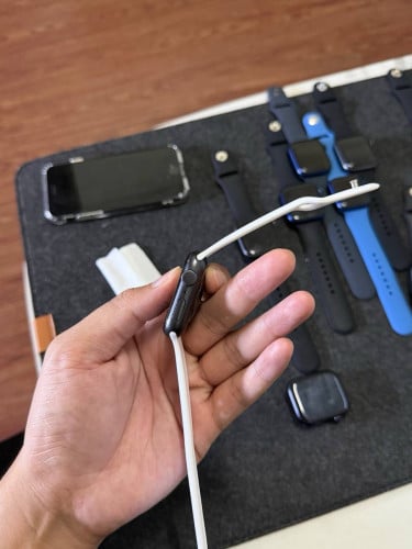 Apple Watch SE 44mm black