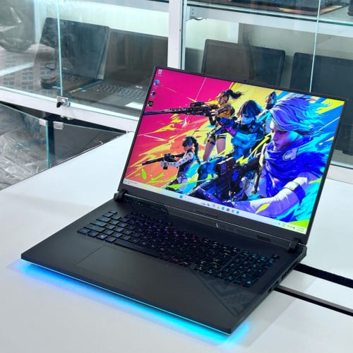 Asus ROG Strix G18