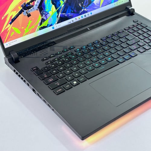 Asus ROG Strix G18