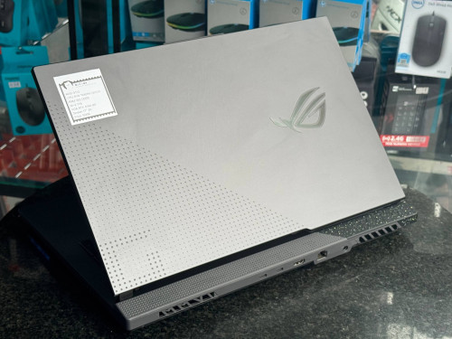 ASUS ROG Strix G713P
