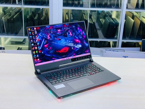 Asus ROG Strix Scar G17 17.3”2K 240Hz