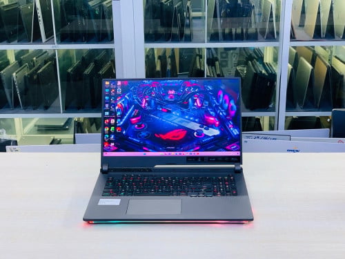 Asus ROG Strix Scar G17 17.3”2K 240Hz