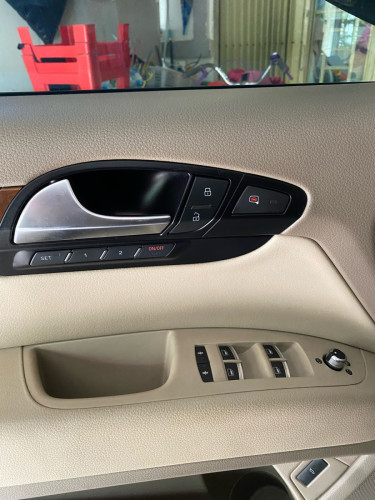 Audi q7 2012 v6 tdi