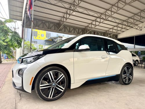 BMW I3 2015 Full Option (សាំង+EV) 8ម៉ឺនម៉ាយ