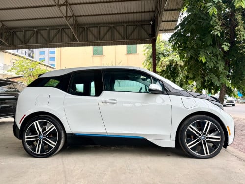 BMW I3 2015 Full Option (សាំង+EV) 8ម៉ឺនម៉ាយ