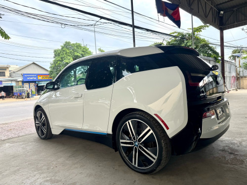 BMW I3 2015 Full Option (សាំង+EV) 8ម៉ឺនម៉ាយ
