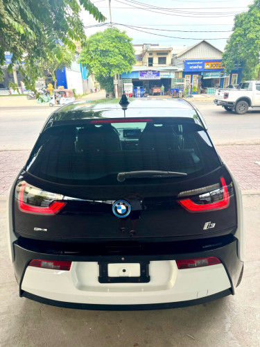 BMW I3 2015 Full Option (សាំង+EV) 8ម៉ឺនម៉ាយ