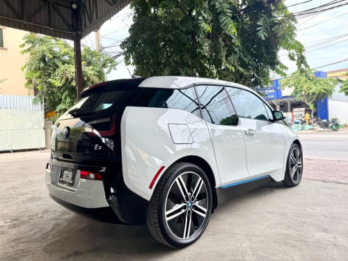 BMW I3 2015 Full Option (សាំង+EV) 8ម៉ឺនម៉ាយ