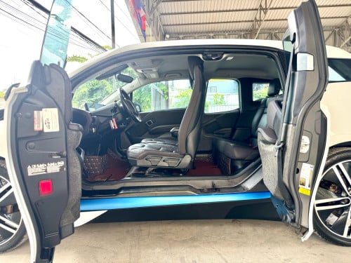 BMW I3 2015 Full Option (សាំង+EV) 8ម៉ឺនម៉ាយ
