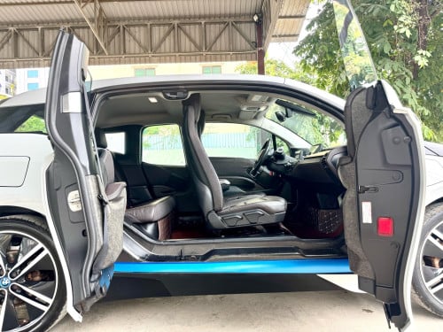 BMW I3 2015 Full Option (សាំង+EV) 8ម៉ឺនម៉ាយ