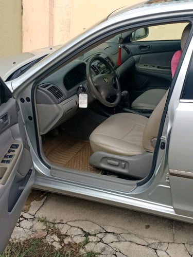 Camry LE2003 លក់ប្រញាប់