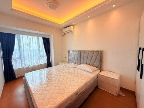 Condo for rent at R&F 60m