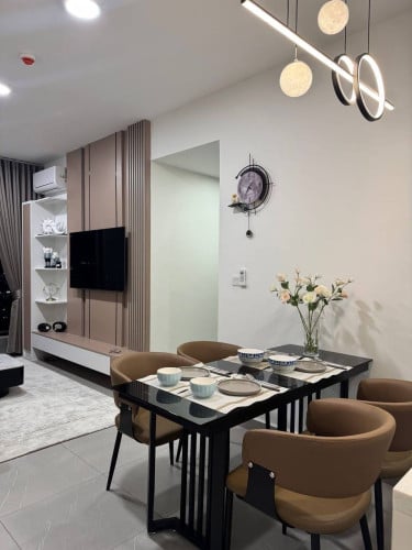 Condo for rent Urban Village