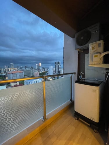 Condo rent free WiFi