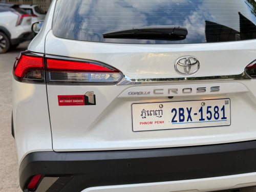 corolla . cross . ឆ្នាំ 023 - full  ឡានថ្មី ម្ចាស់ដើមផ្ទាល់