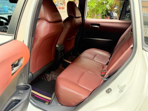 corolla . cross . ឆ្នាំ 023 - full  ឡានថ្មី ម្ចាស់ដើមផ្ទាល់