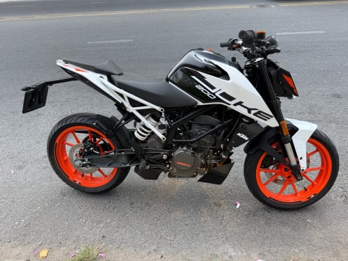 Duke 200