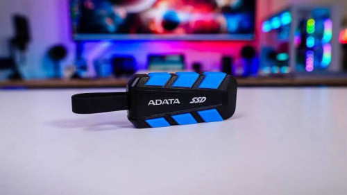 External SSD Brand Adata SC 750 ☺️☺️ មានការធានា1ឆ្នាំពេញបងៗ អីវ៉ាន់មាននៅក្នុងស្តុក 📩