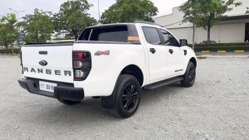 Ford range wildtrak ម៉ាស៊ីន Bi-Turbo ឆ្នាំ2022 ពណ៍ស