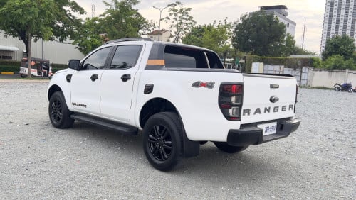 Ford range wildtrak ម៉ាស៊ីន Bi-Turbo ឆ្នាំ2022 ពណ៍ស