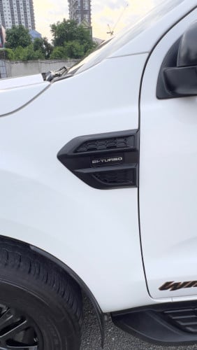 Ford range wildtrak ម៉ាស៊ីន Bi-Turbo ឆ្នាំ2022 ពណ៍ស