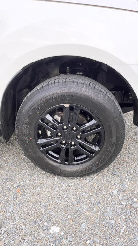 Ford range wildtrak ម៉ាស៊ីន Bi-Turbo ឆ្នាំ2022 ពណ៍ស