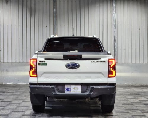 Ford Ranger Wildtrak 2023 ប្រើបាន18000Kmថ្មីខ្លាំង