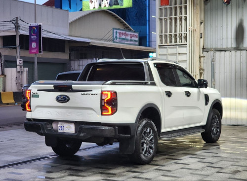 Ford Ranger Wildtrak 2023 ប្រើបាន18000Kmថ្មីខ្លាំង