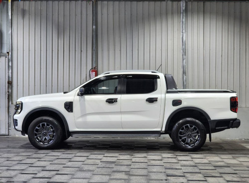 Ford Ranger Wildtrak 2023 ប្រើបាន18000Kmថ្មីខ្លាំង