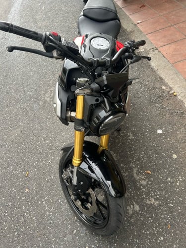 Honda CB 150cc year 2018 មានពន្ធ