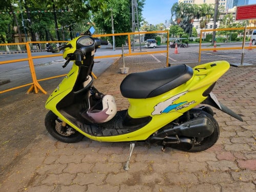 Honda dio af 35(2002) up 70 cc កម្លាំងខ្លាំង មានគ្រឿងលេងខ្លះៗ