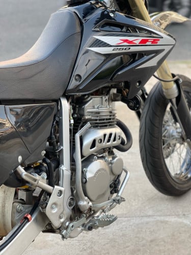 Honda Xr 250cc ម៉ូតូស្អាត សានុំសុីន ម្ចាស់ដើម