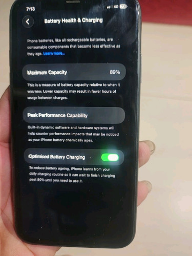 IP 11 សាន 64G