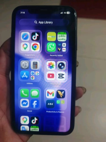 IP 11 សាន 64G
