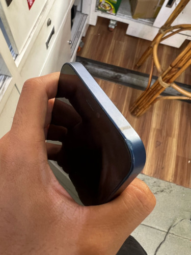 iPhone 12 ស្ទើរតួ