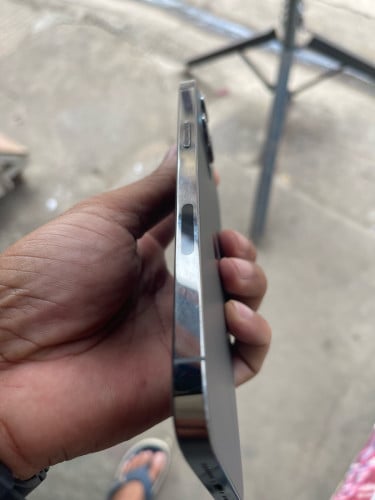 iPhone 12 Promax 99%