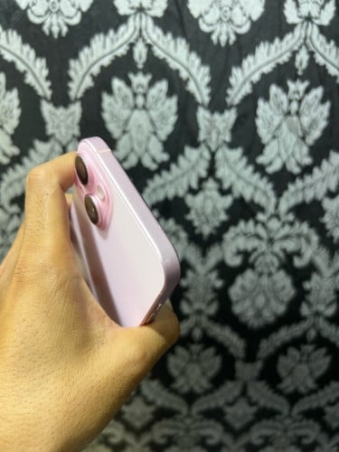 iPhone 15 plus