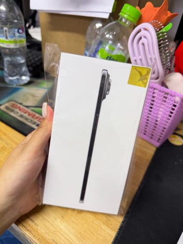 iPhone 17 Air falcon