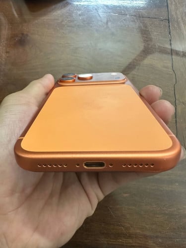 iPhone 17 Pro Max CH សានុំ