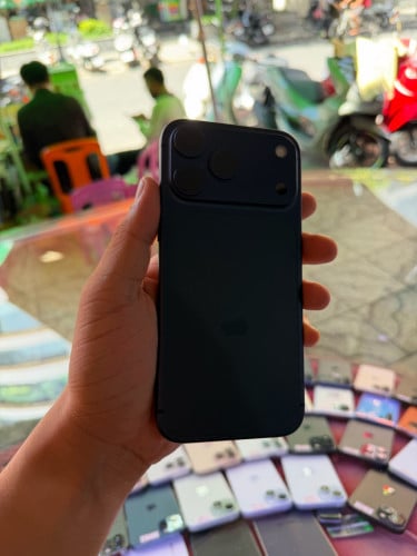 iphone 17 pro max CH Sim 2 99.9% 256G Blue