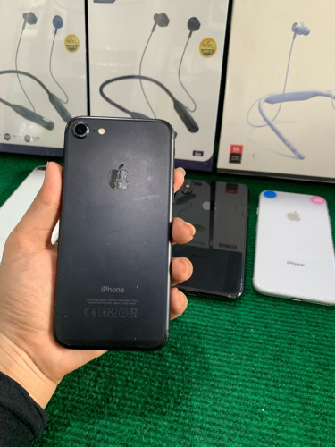 iPhone 7