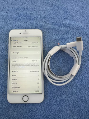 Iphone 8 i’d ប្រើបាន 30$ Free ខ្សែសាក
