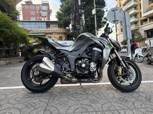 Kawasaki Z1000