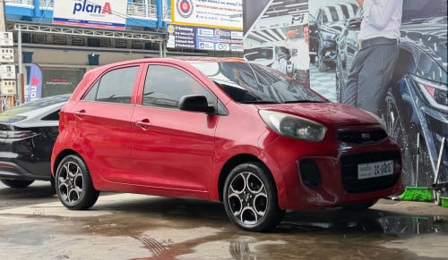 KIA 2017  លក់​ 6000$  ឈ្មោះម្ចាស់ដេីមផ្ទាល់