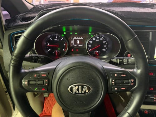 Kia Carnival 2015 7កៅអី