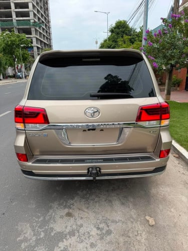 Land Cruiser 2012 ថ្មីសាហាវ