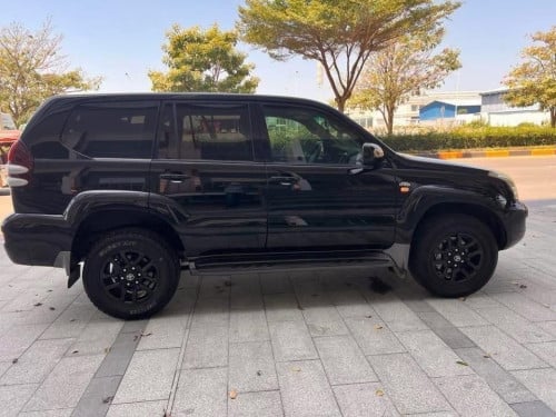Land Cruiser PRADO 04 V4 P2 Auto ម៉ាស៊ូតស្រុីនលក់ប្រញាប់លុយ