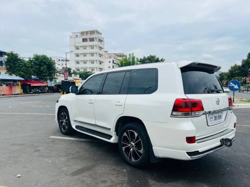 Landcruiser 010 ឡេីង​ 021 (បង់រំលស់)